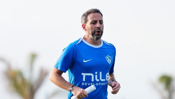 حماس جمهور الزمالك ضدا لمدرب يانيك فيريرا بعد ركلة جزاء هدرها محمد السيد