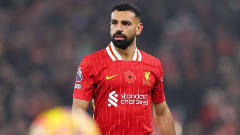 سخرية عمرو أديب من إمكانية انتقال محمد صلاح للأهلي